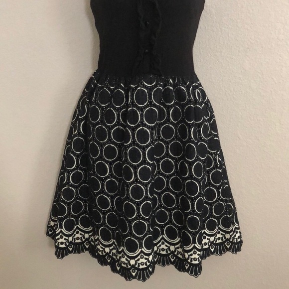 Weston wear crochet  dress - Picture 4 of 6